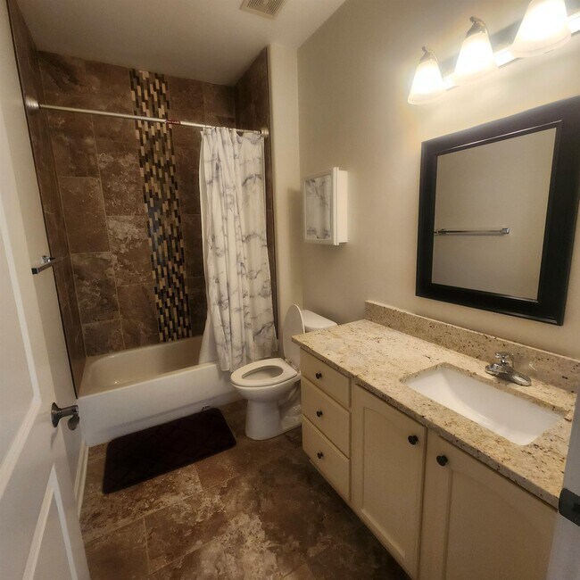 Building Photo - 1497 Castle Pines Cir