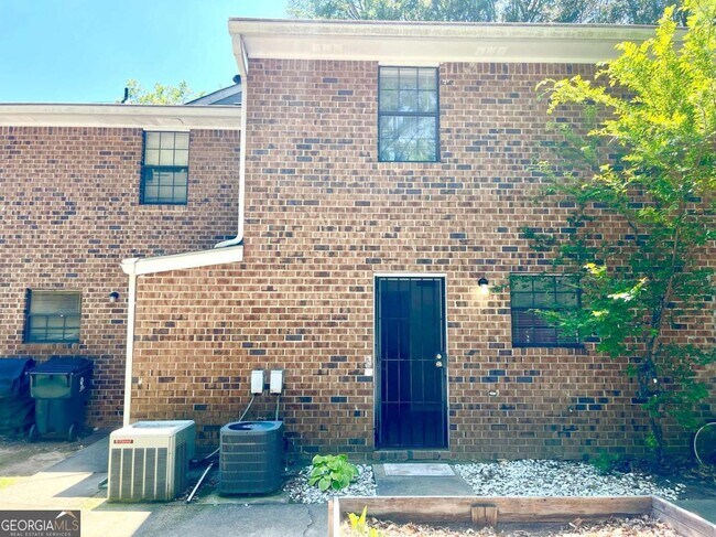 Building Photo - 470 S Jeff Davis Dr