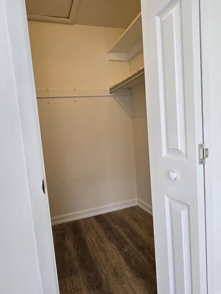 Building Photo - 2033 N Cameron St