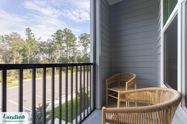 Building Photo - 435 Encore Way