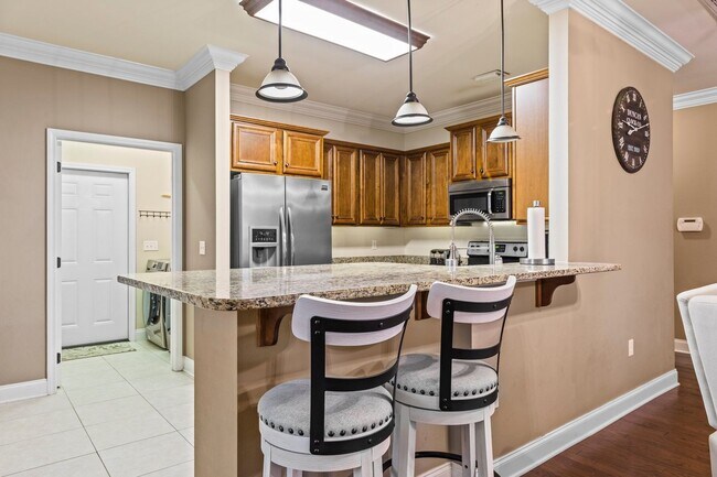 Building Photo - Modern Home in the Heart of Niceville!