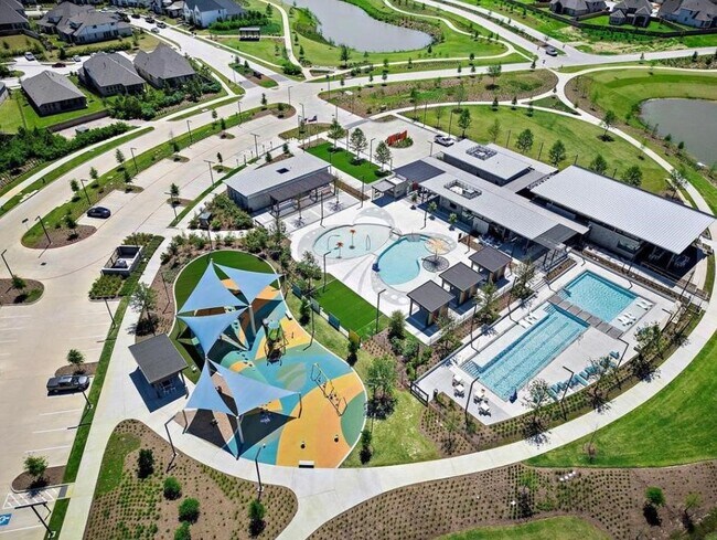 Building Photo - 19202 Presa Canyon Dr