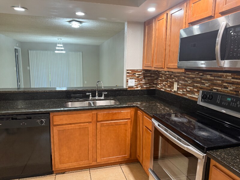 Building Photo - 13829 Timberland Dr