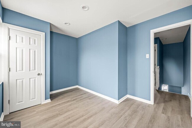 Building Photo - 1510 W York St