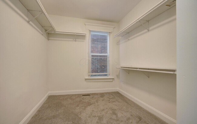 Building Photo - 220 N Monroe Ave