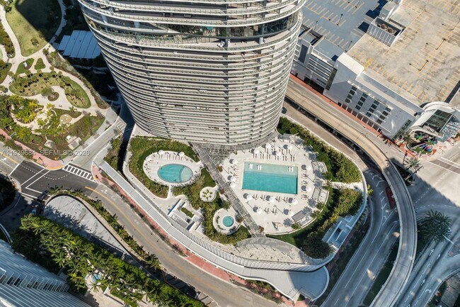 Building Photo - 500 Alton Rd