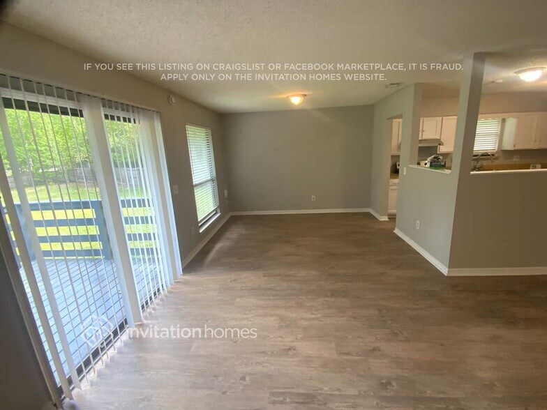 Building Photo - 8404 Boysenberry Ln W