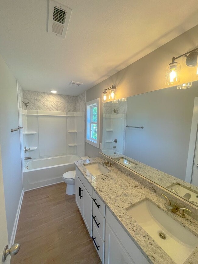 Building Photo - Brand New Home