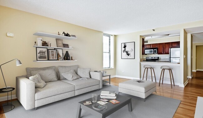 Building Photo - 1715 Chicago Ave