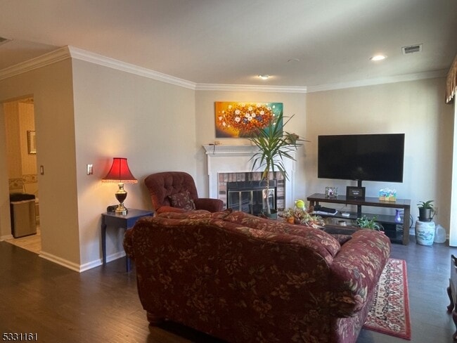 Building Photo - 28 Commonwealth Dr