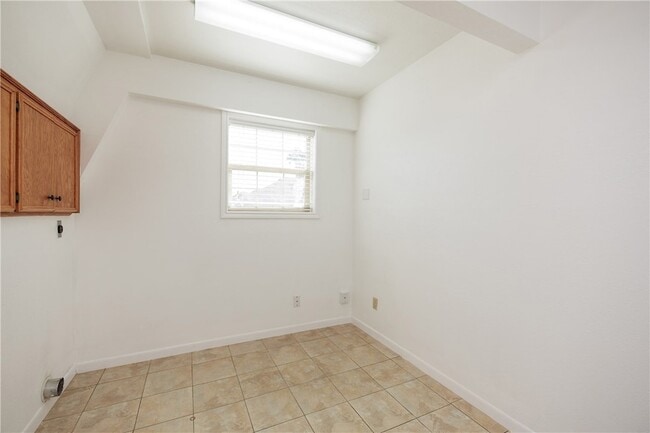 Building Photo - 13813 Flintlock Dr