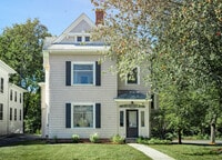 Building Photo - 2247 Main St