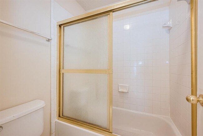 Building Photo - 14203 Torrey Village Dr
