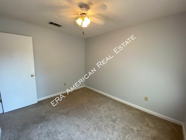 Building Photo - 169 Wright Cir