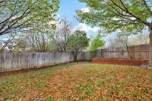 Building Photo - Stunning 3 Bedroom - 2.5 Bath Home for Rent!