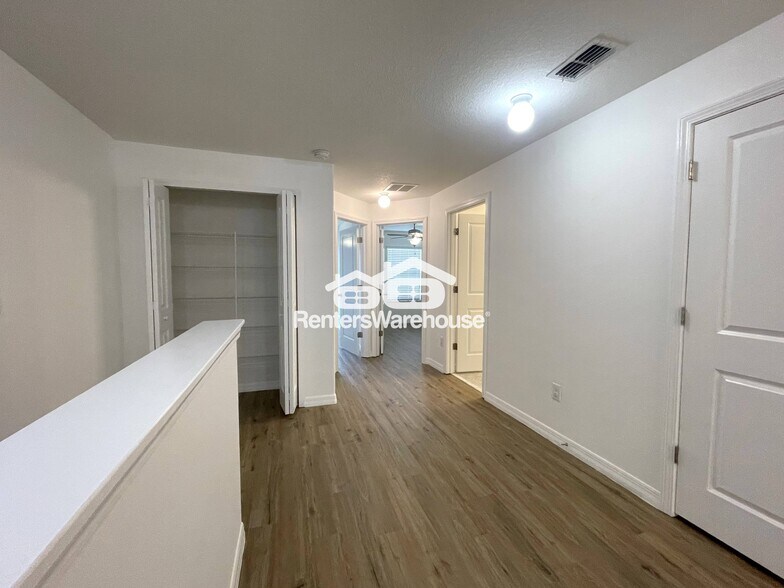 Building Photo - 12942 Utopia Gdns Wy