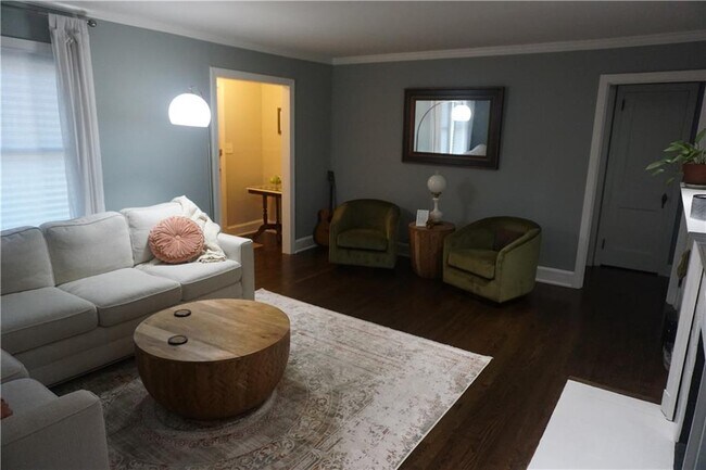 Building Photo - 2210 Lenox Rd NE