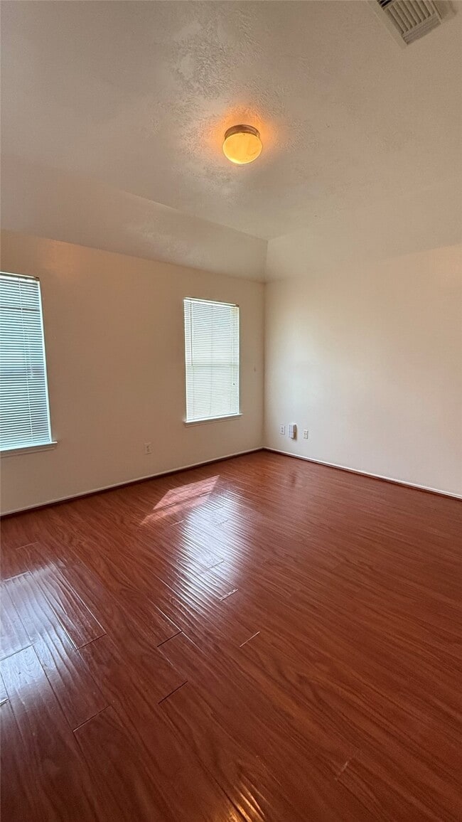 Building Photo - 2714 Grahamwood Ln