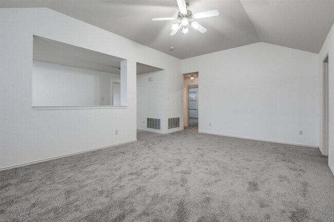 Building Photo - 5904 Mariposa Dr