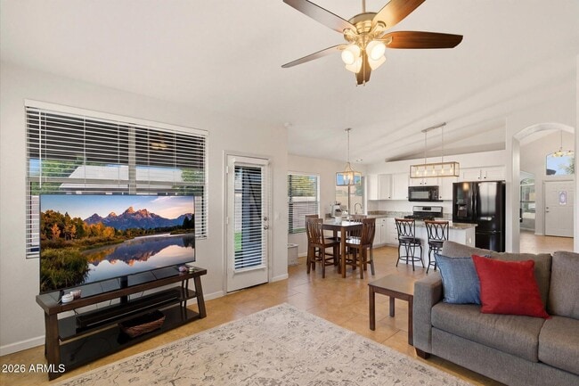 Building Photo - 4501 E Melinda Ln