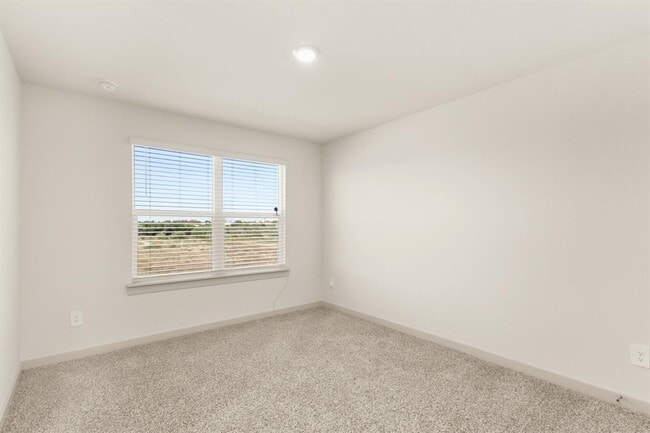 Building Photo - 140 New Hvn St