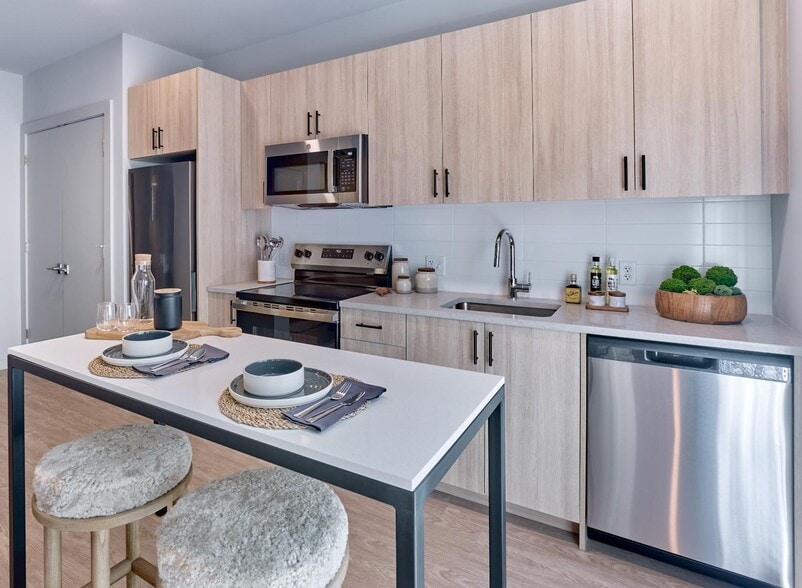 Building Photo - The Winston