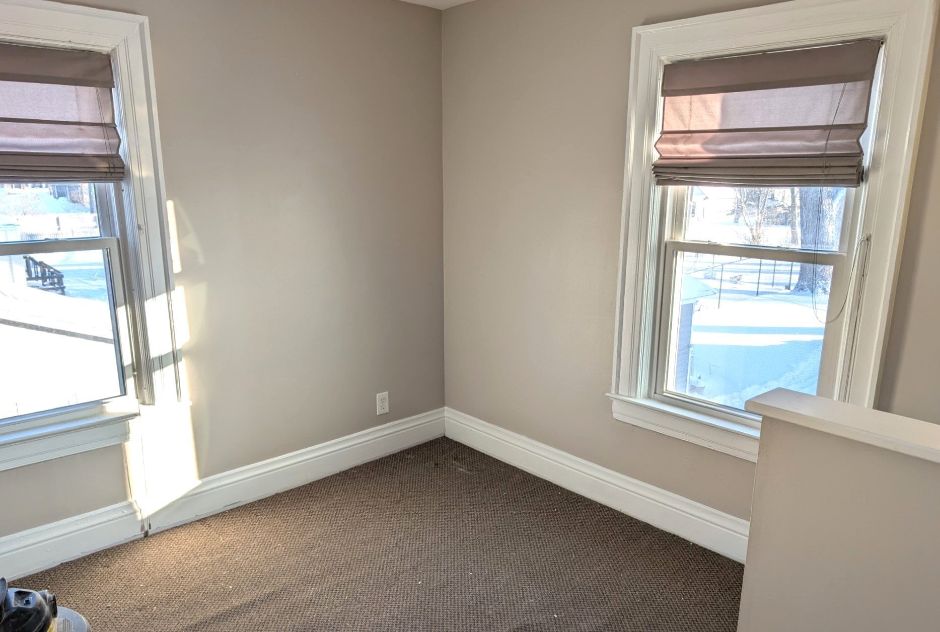 Building Photo - 5313 Broadway