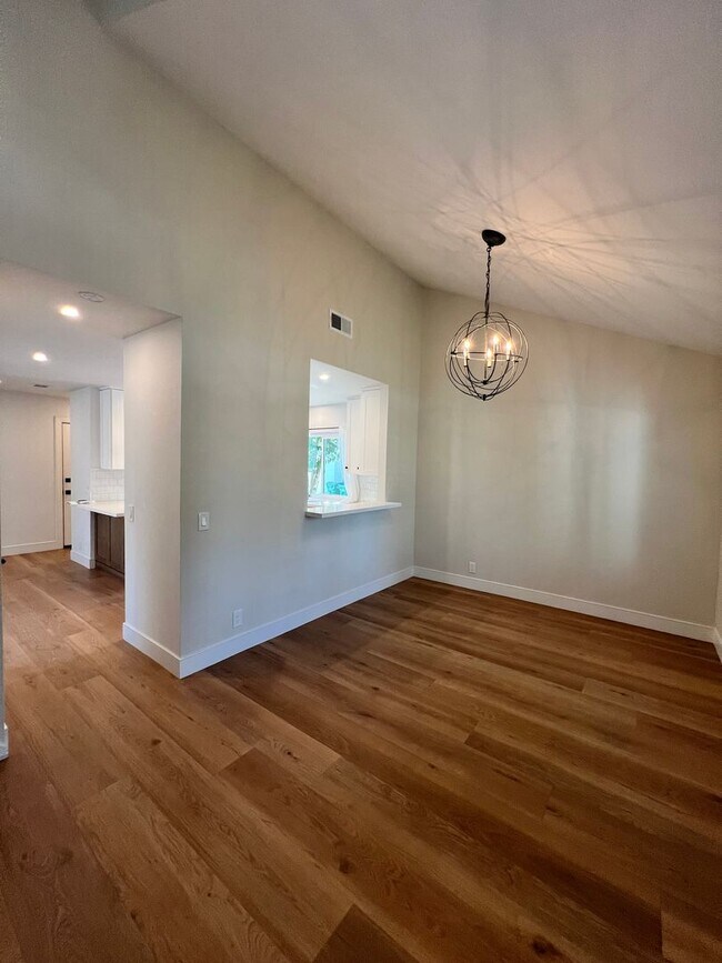 Building Photo - Complete Remodel Dearfield 3 bedroom 2.5 Bath home Ready for Lease