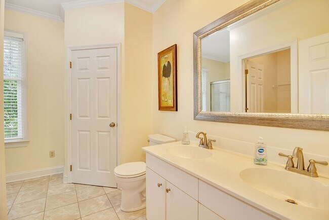 Building Photo - Pawleys Glen II