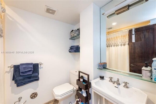 Building Photo - 1616 Drexel Ave