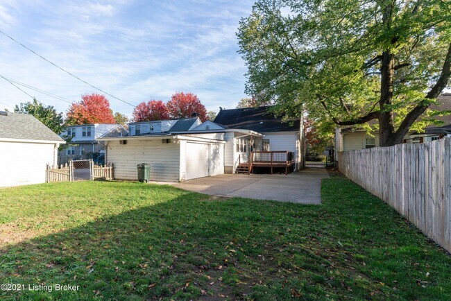 Building Photo - 4011 Hycliffe Ave