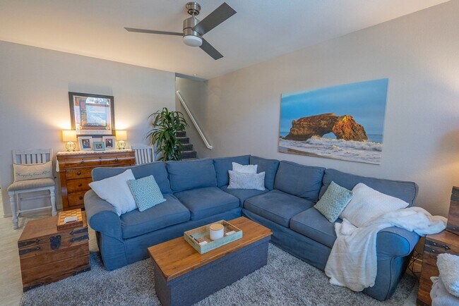 Building Photo - Beautiful Home in San Elijo, Morgans Corner!