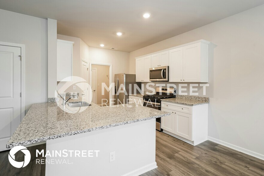 Building Photo - 2306 Curbow Dr