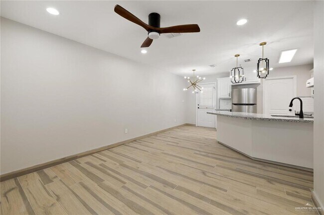 Building Photo - 23 N 49th St