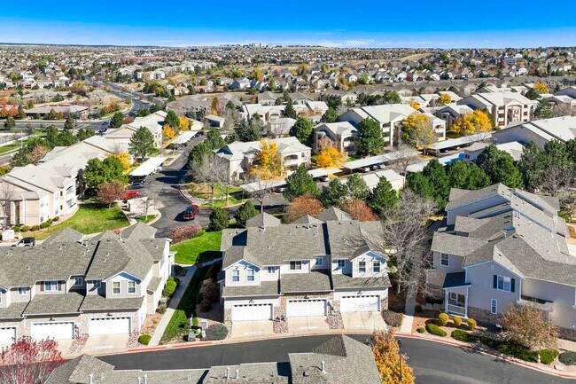 Building Photo - Cute 2bd, 2.5ba Townhome Across from Cottonwood Park....shorter lease term available