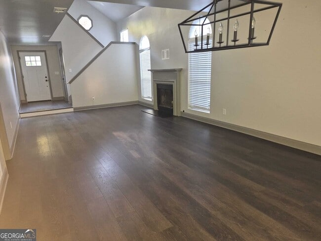 Building Photo - 1020 Hampton Hill Ct