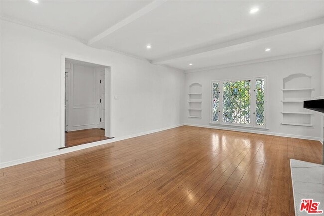 Building Photo - 203 S Detroit St