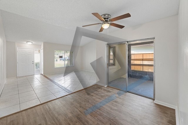 Building Photo - Spacious 2 bedroom 1.5 Bath Now Available - Pine Hills