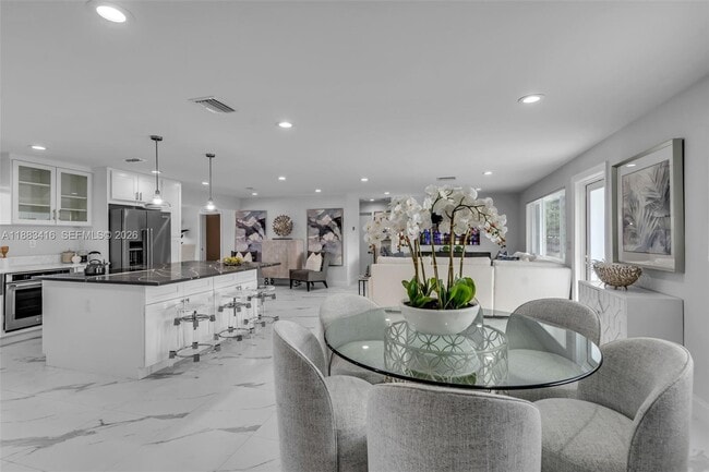 Building Photo - 465 NW 11th St