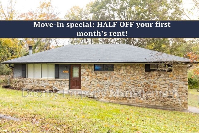 Building Photo - 730 Roberta Dr