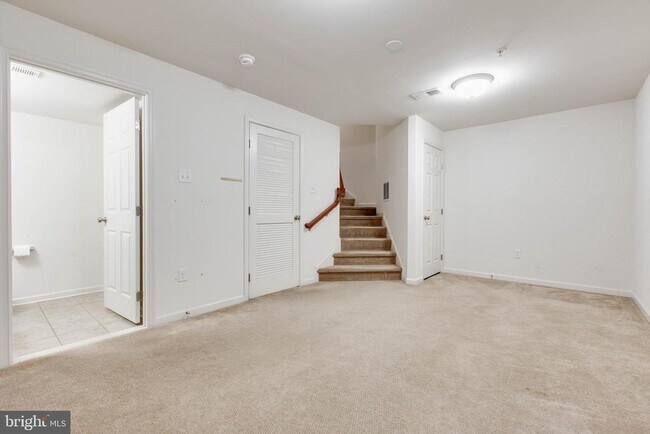 Building Photo - 6721 Caleb Dorsey Square