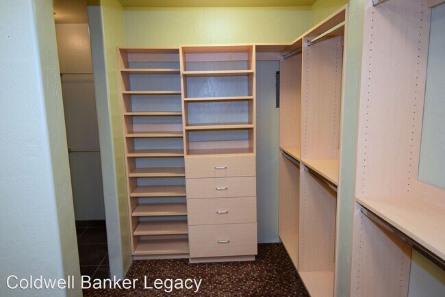 Building Photo - 3 br, 2.5 bath House - 1912 Quail Run Rd NE