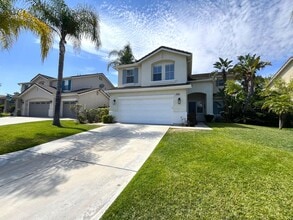 Building Photo - 4 bed, 2 bath in Riverside CA!!