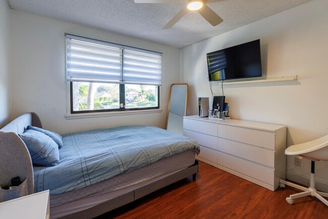 Building Photo - 2865 Egret Way