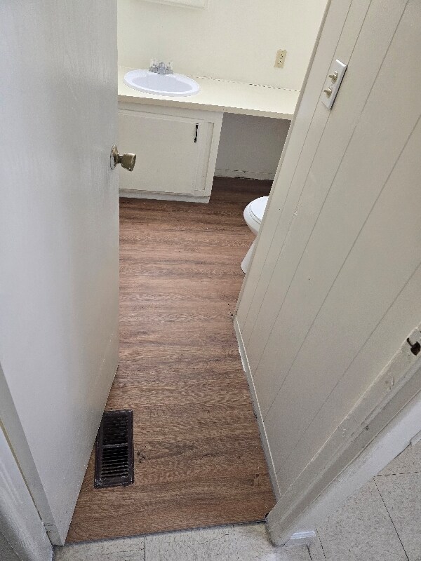 Building Photo - 2065 Atwater Blvd