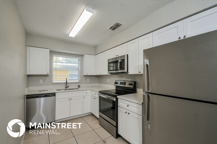 Building Photo - 712 W Madison St