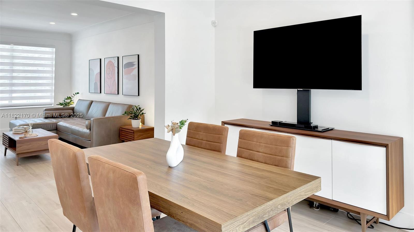 Building Photo - 130 SW 25th Rd