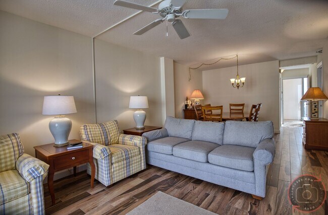 Building Photo - Seasonal Short-Term Furnished Condo availa...