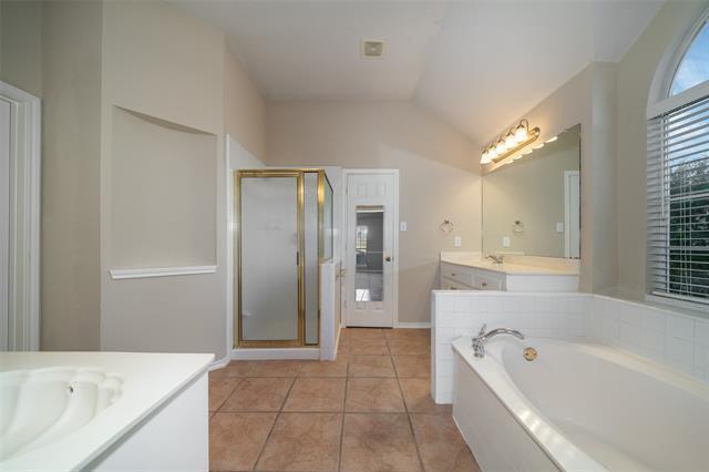 Building Photo - 8228 Novaro Dr
