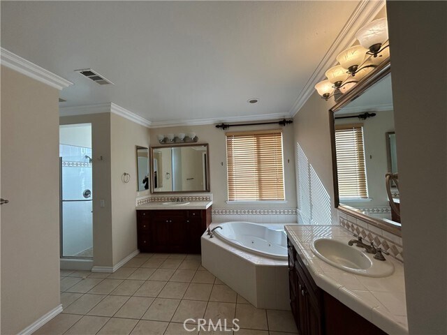 Building Photo - 253 Bellafonte Ct